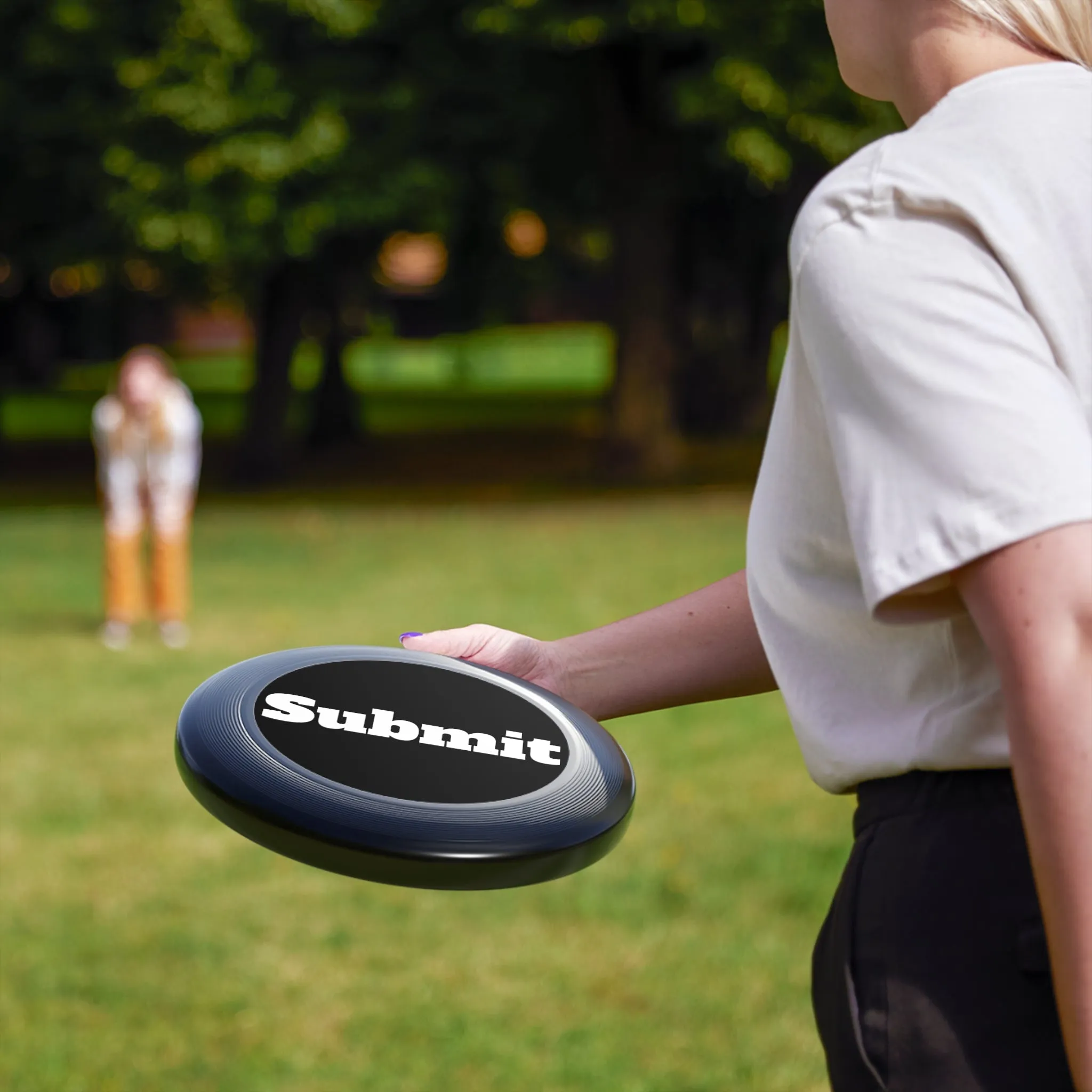 Wham-O Frisbee -Submit